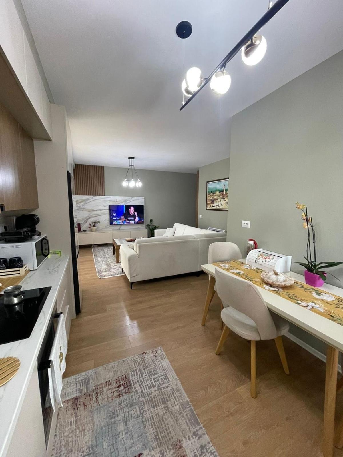 Garden Building Luxury Apartment Tirana Kültér fotó