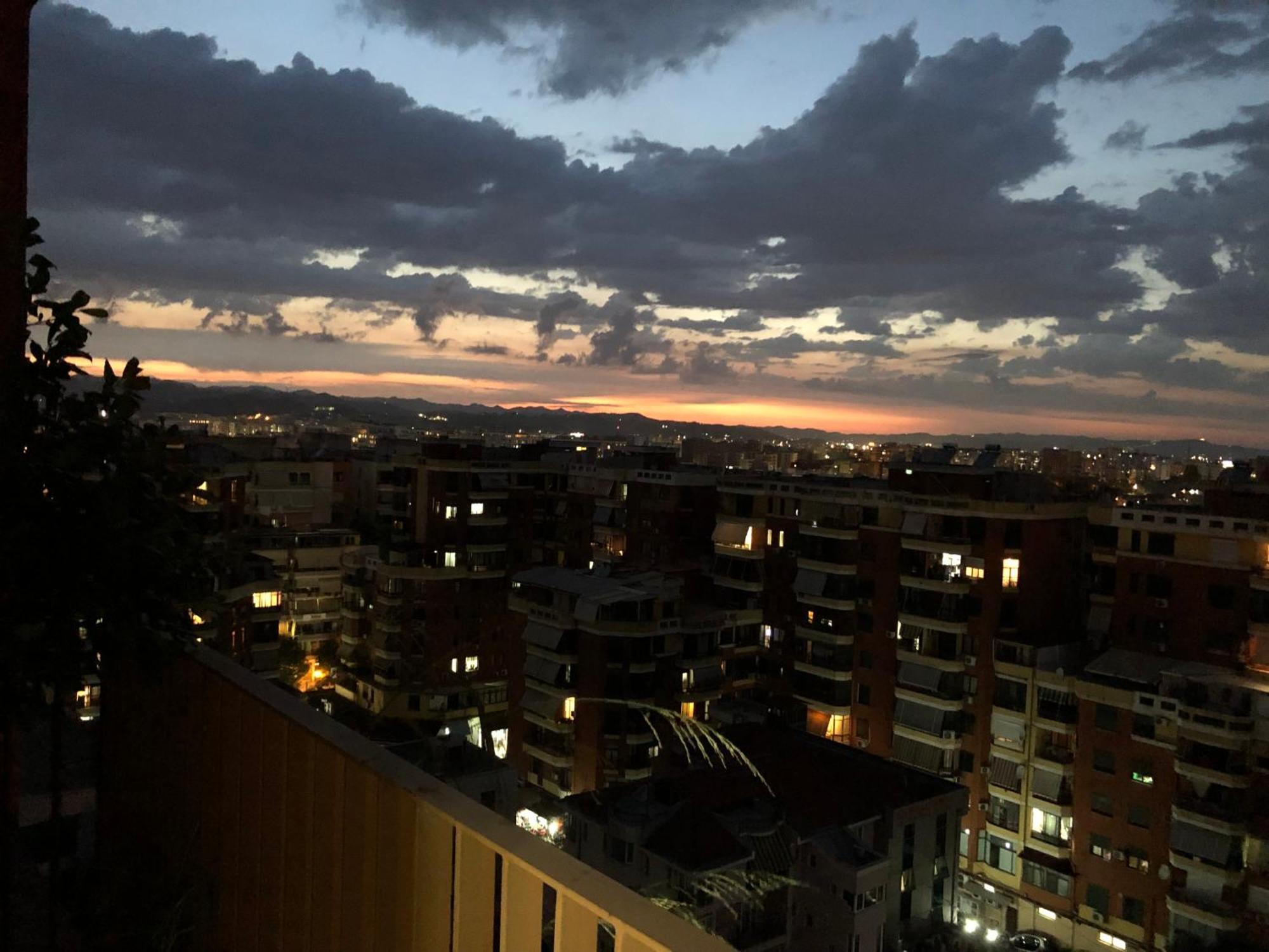 Garden Building Luxury Apartment Tirana Kültér fotó